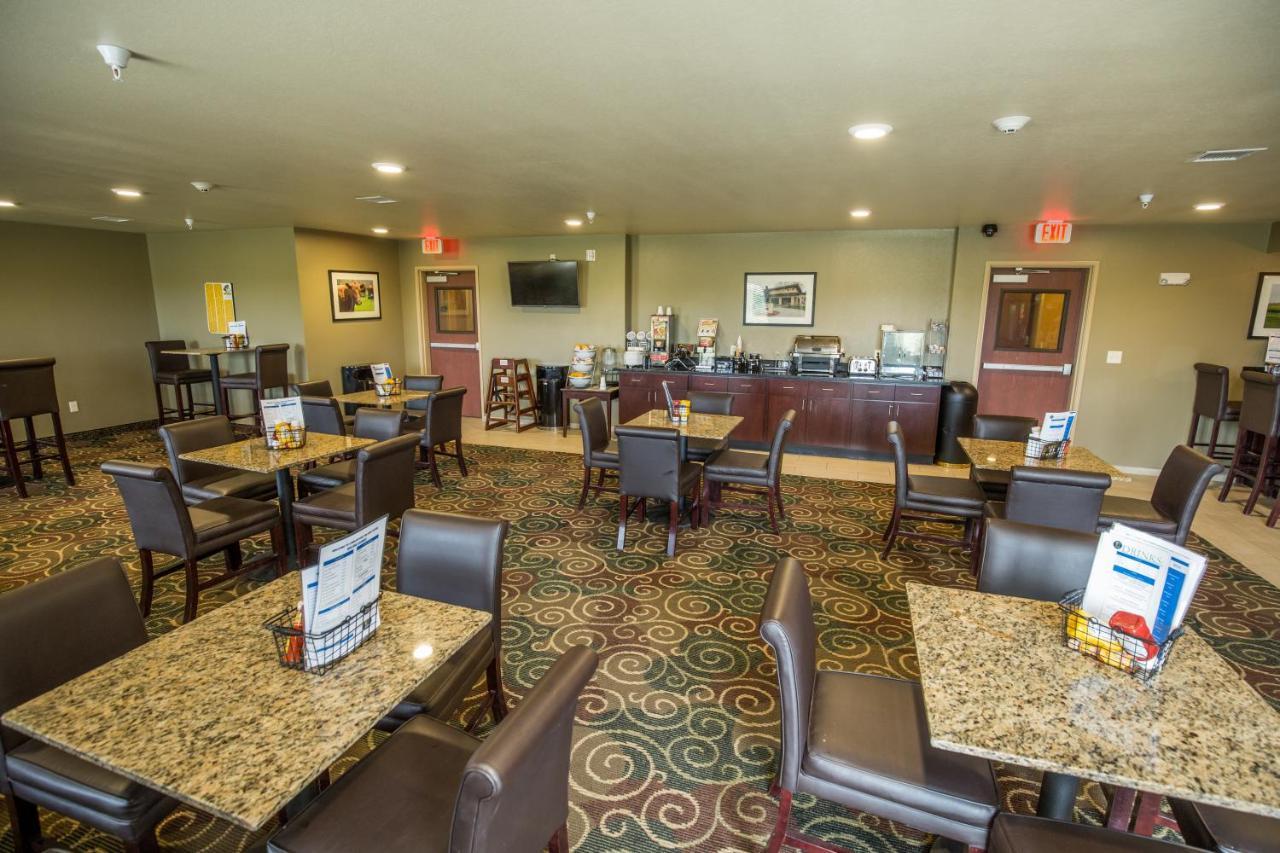 Cobblestone Inn & Suites-Winterset מראה חיצוני תמונה