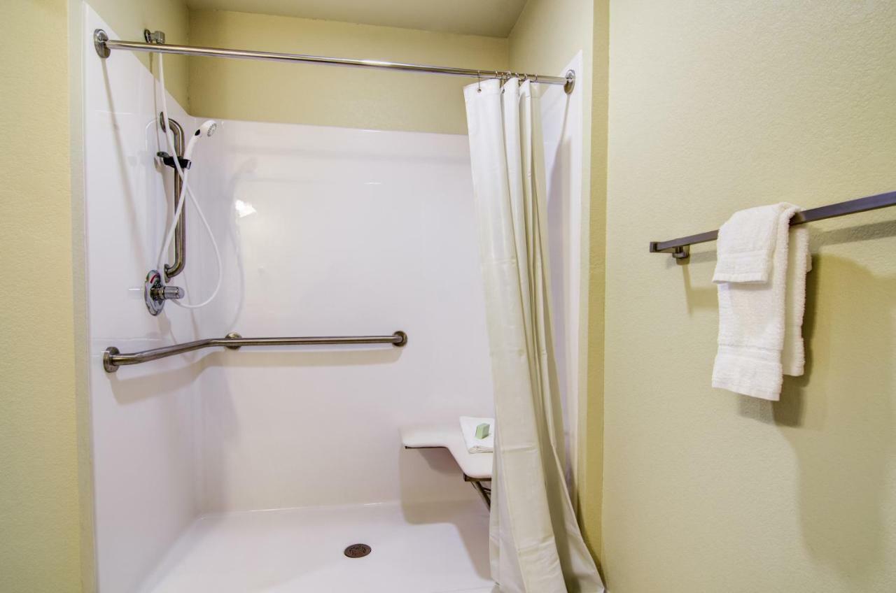 Cobblestone Inn & Suites-Winterset מראה חיצוני תמונה